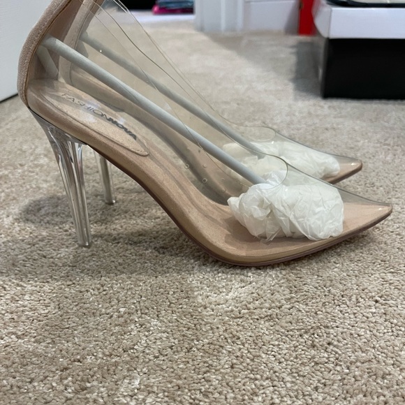 Clear Heels - Picture 2 of 5